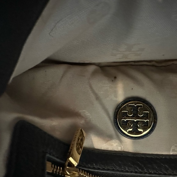 Tory Burch crossbody/ clutch with removable chain and dust bag - Picture 6 of 9